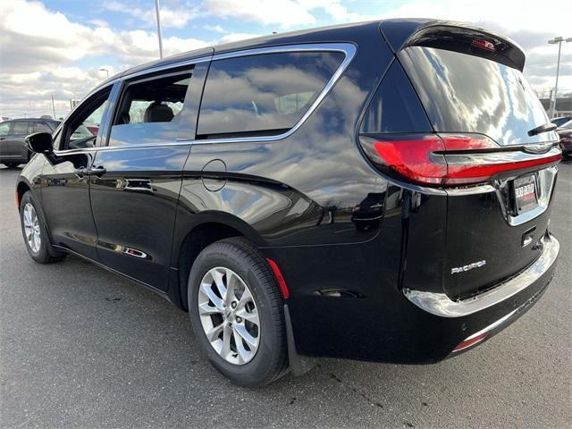new 2025 Chrysler Pacifica car, priced at $45,210