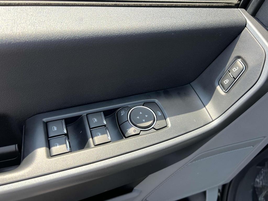 new 2025 Ford F-350 car, priced at $74,590