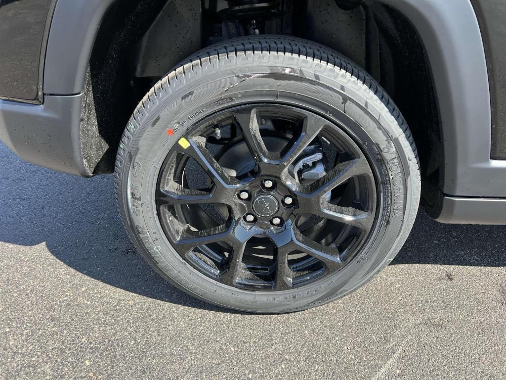 new 2025 Jeep Compass car, priced at $30,587