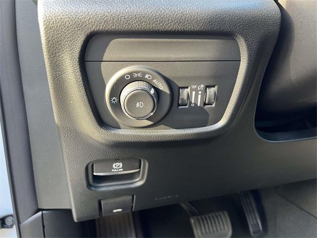 new 2025 Jeep Grand Cherokee L car, priced at $46,535