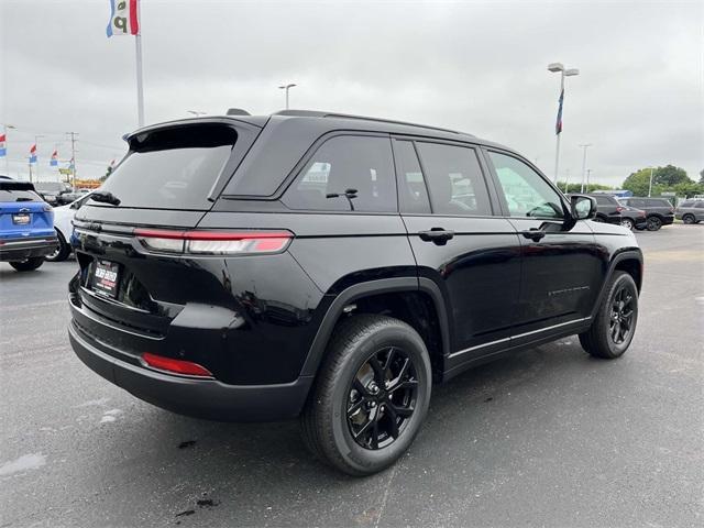 new 2025 Jeep Grand Cherokee car, priced at $42,730