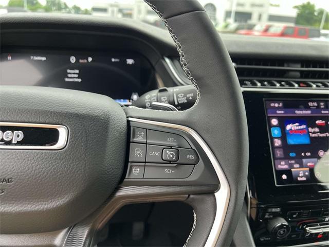 new 2025 Jeep Grand Cherokee car, priced at $42,730