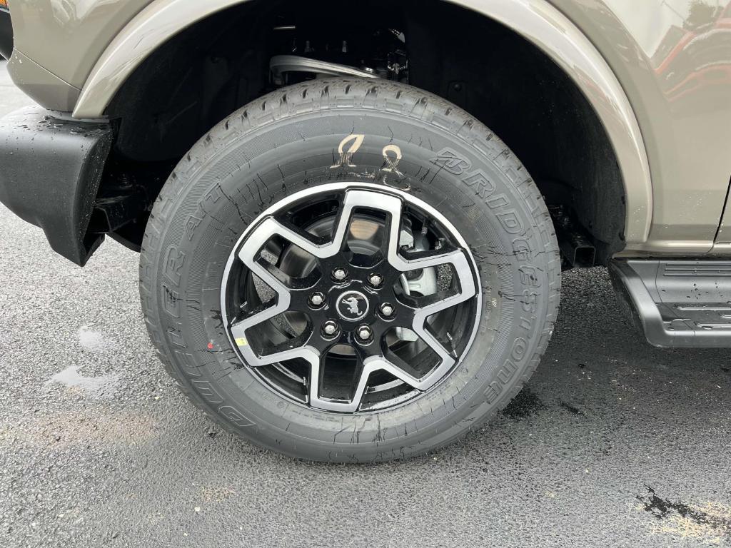 new 2025 Ford Bronco car, priced at $51,561