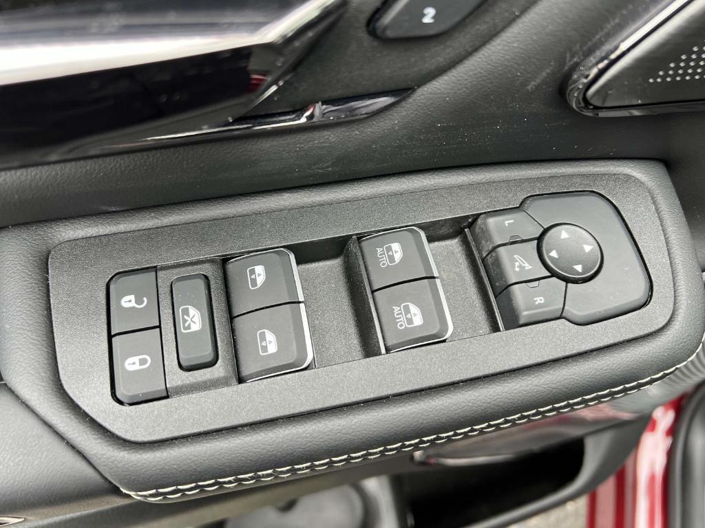 new 2025 Ram 1500 car, priced at $72,111