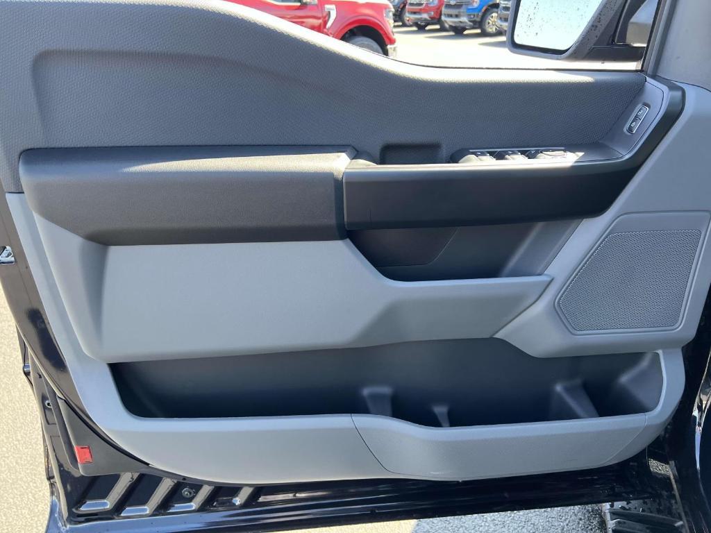 new 2025 Ford F-150 car, priced at $44,994