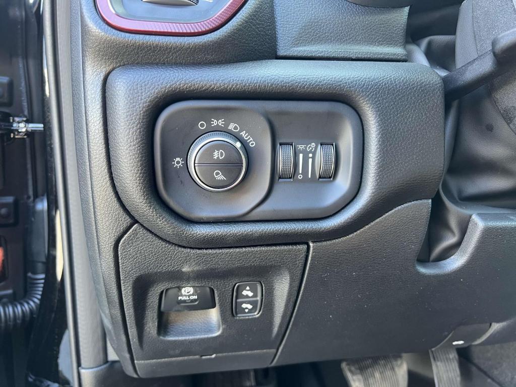 new 2025 Ram 1500 car, priced at $59,382