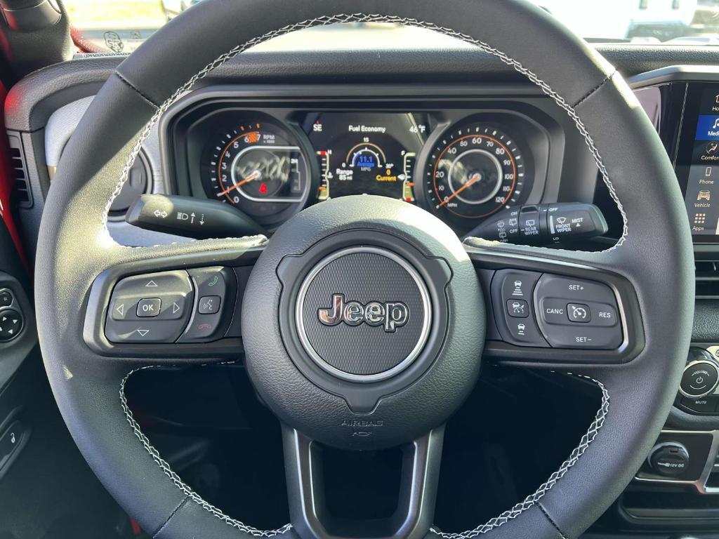 new 2025 Jeep Wrangler car, priced at $47,746