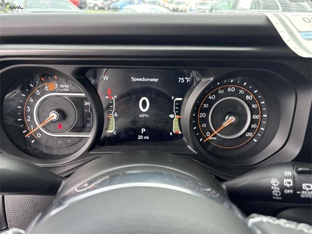 new 2025 Jeep Wrangler car, priced at $54,515