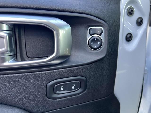 new 2025 Jeep Wrangler car, priced at $59,015