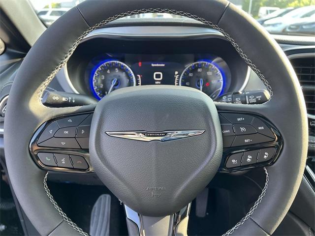 new 2025 Chrysler Pacifica car, priced at $47,345