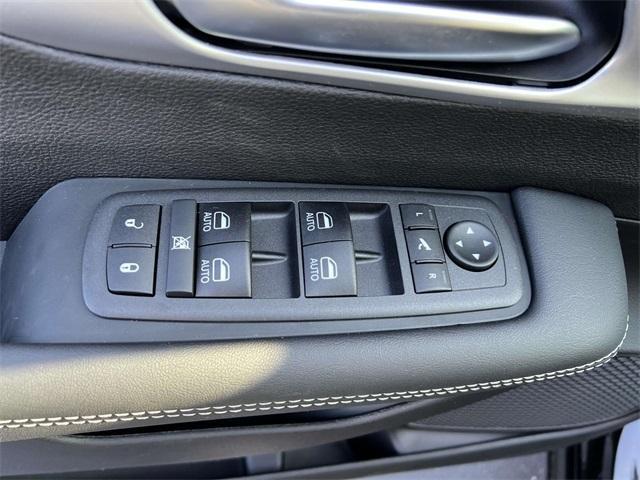 new 2025 Chrysler Pacifica car, priced at $47,345