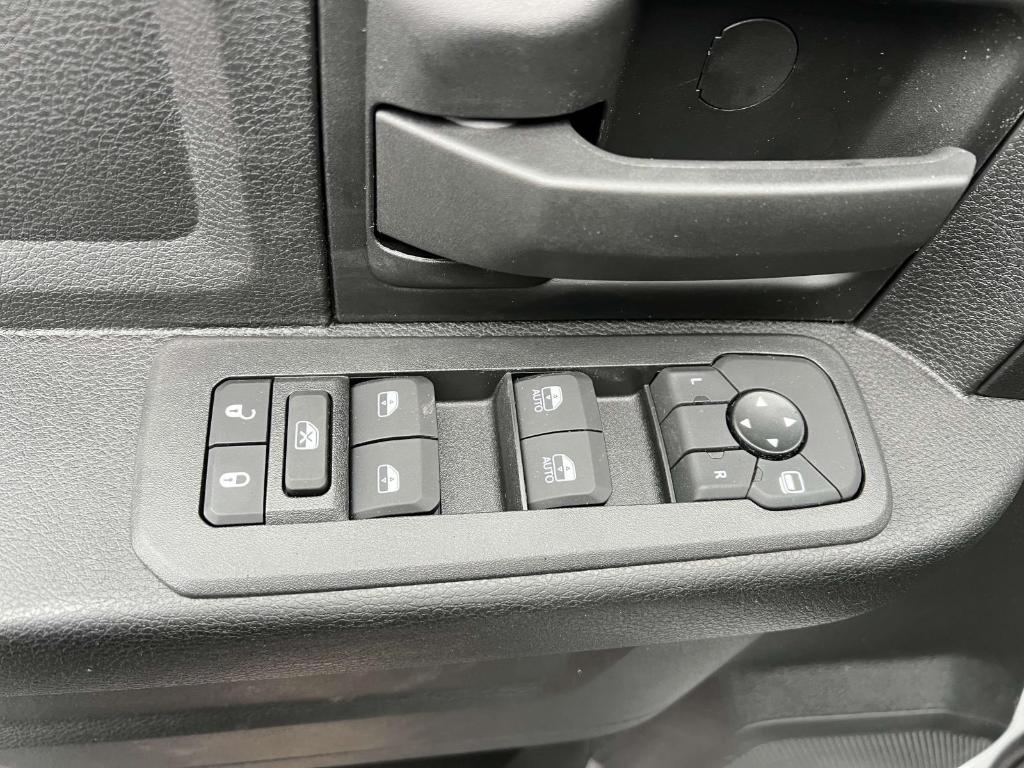 new 2025 Ram 3500 car, priced at $58,643