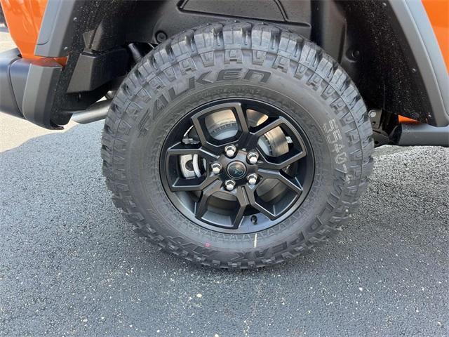 new 2025 Jeep Wrangler 4xe car