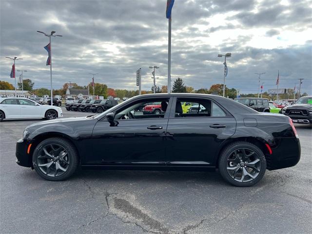 new 2023 Chrysler 300 car, priced at $34,385