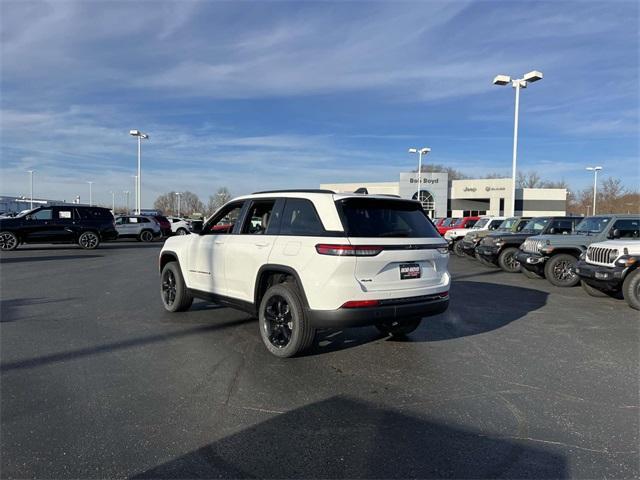 new 2025 Jeep Grand Cherokee car, priced at $45,080