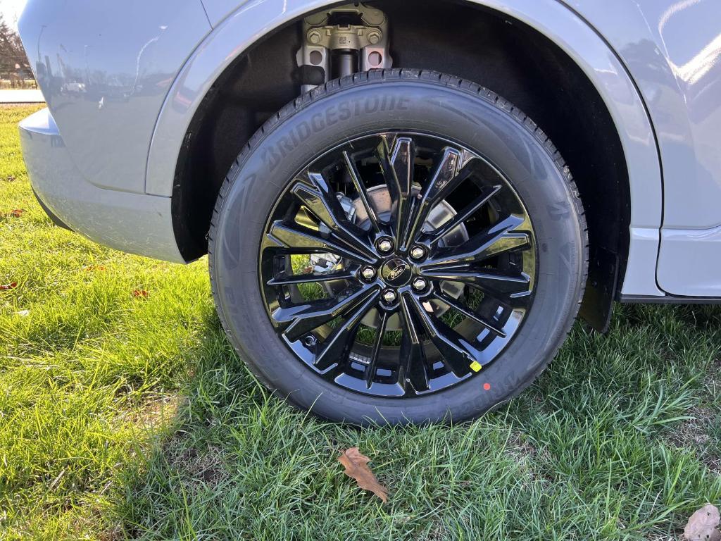 new 2025 Ford Escape car, priced at $36,424