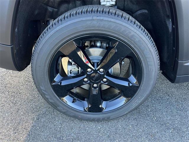 new 2025 Jeep Grand Cherokee car, priced at $44,497