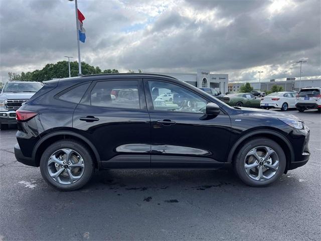 new 2025 Ford Escape car, priced at $33,070