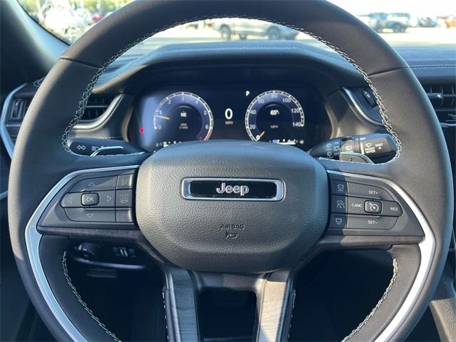 new 2025 Jeep Grand Cherokee car, priced at $49,333