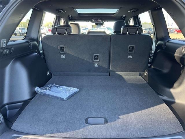 new 2025 Jeep Grand Cherokee car, priced at $49,333