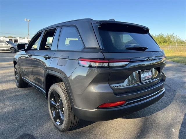 new 2025 Jeep Grand Cherokee car, priced at $49,333