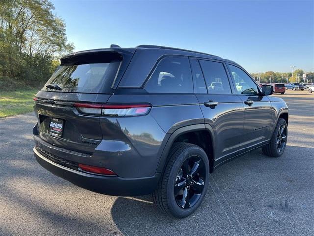 new 2025 Jeep Grand Cherokee car, priced at $49,333