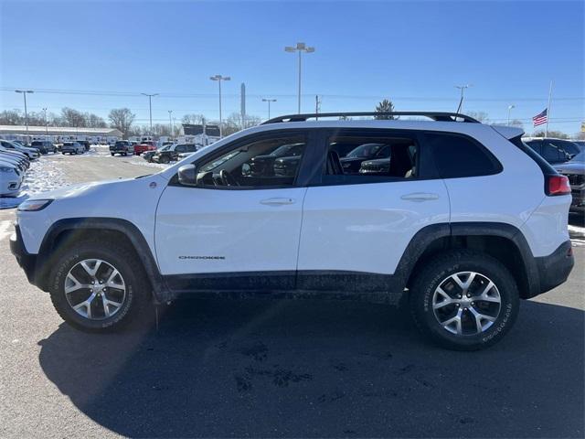 used 2016 Jeep Cherokee car, priced at $10,695