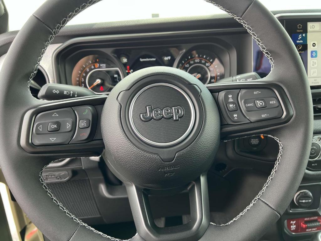 new 2025 Jeep Gladiator car, priced at $47,790
