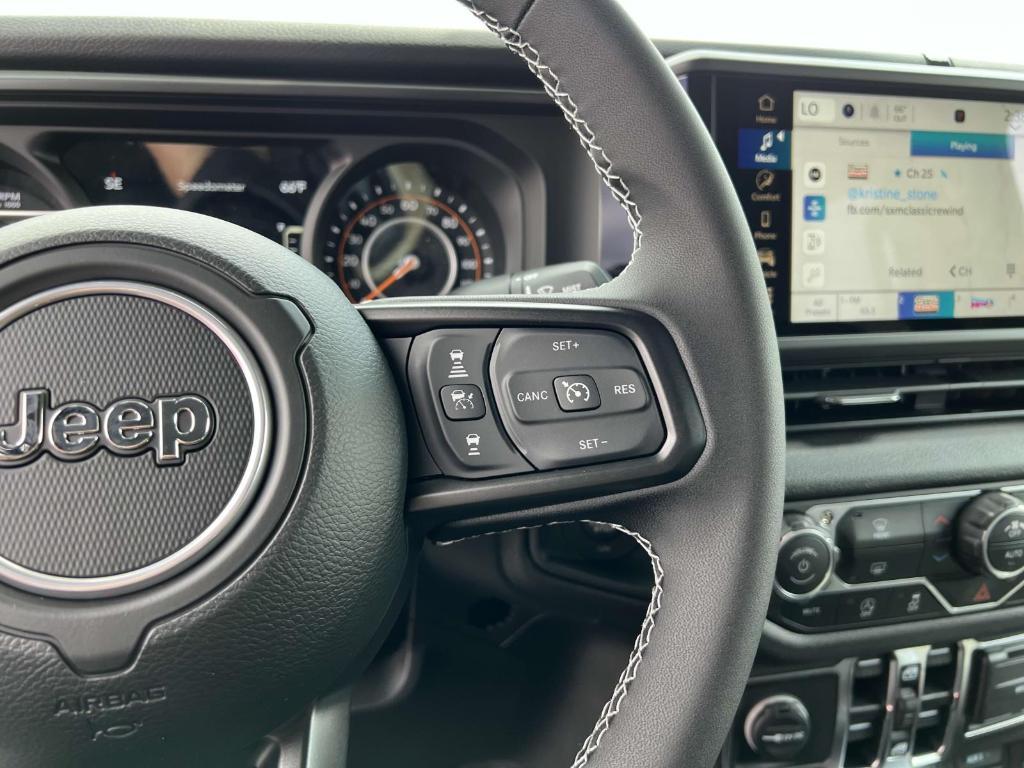 new 2025 Jeep Gladiator car, priced at $47,790