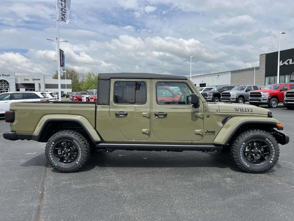 new 2025 Jeep Gladiator car, priced at $47,790