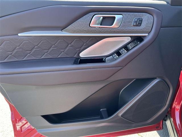 new 2025 Ford Explorer car, priced at $54,701