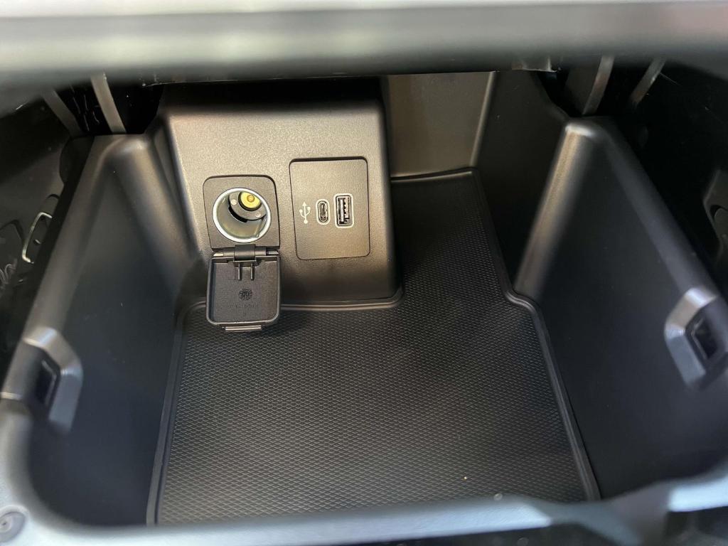 new 2025 Ford Explorer car, priced at $54,201