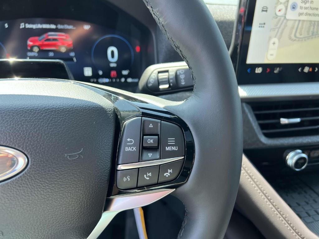 new 2025 Ford Explorer car, priced at $54,201