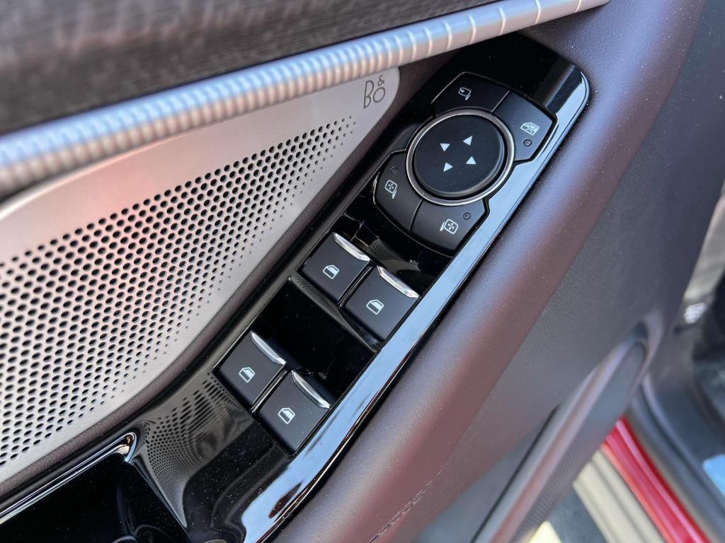 new 2025 Ford Explorer car, priced at $54,201
