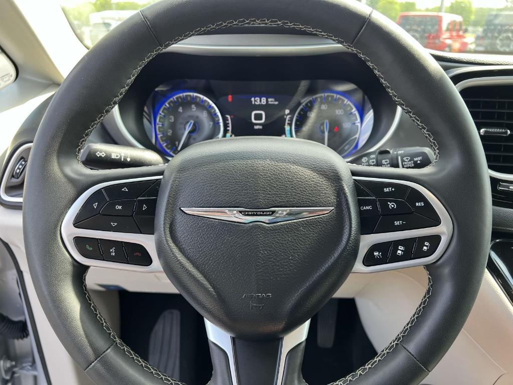 used 2023 Chrysler Pacifica car, priced at $25,595
