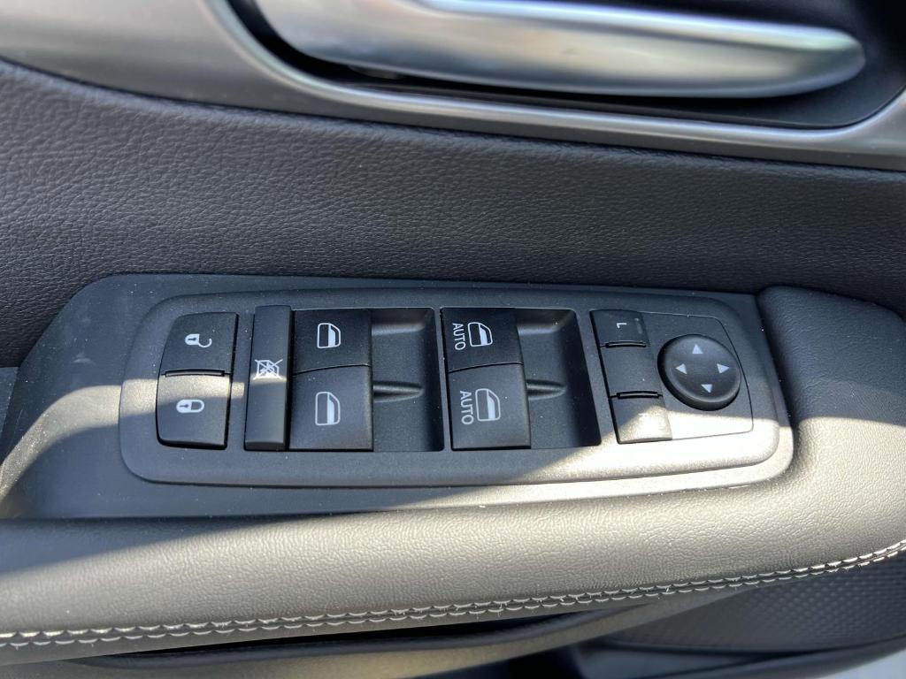 new 2025 Chrysler Voyager car, priced at $38,513