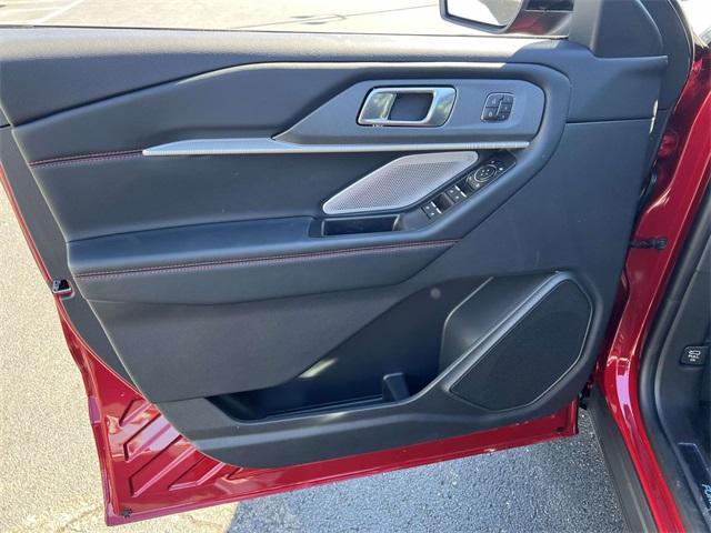 new 2025 Ford Explorer car, priced at $60,610