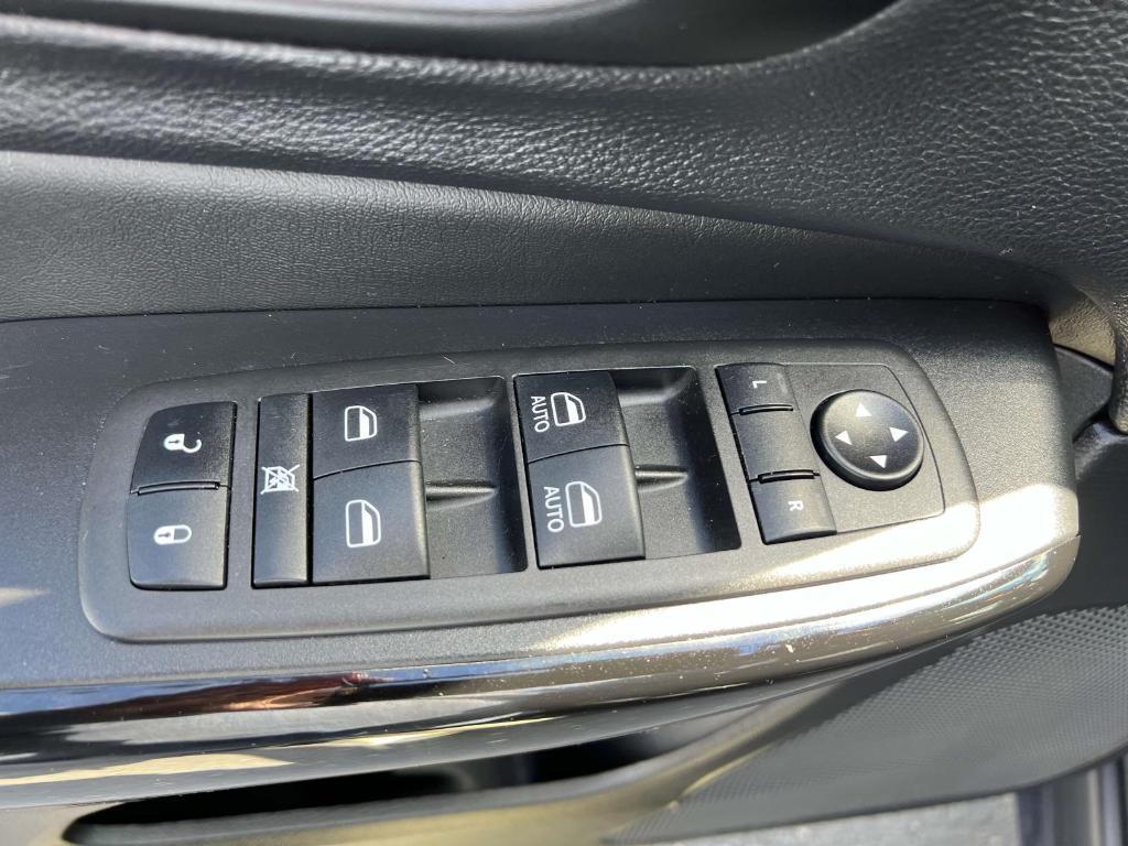 used 2023 Jeep Cherokee car, priced at $22,000