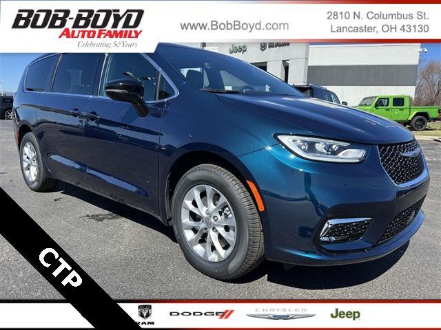 new 2025 Chrysler Pacifica car, priced at $45,952