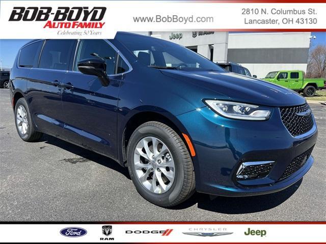 new 2025 Chrysler Pacifica car, priced at $45,630