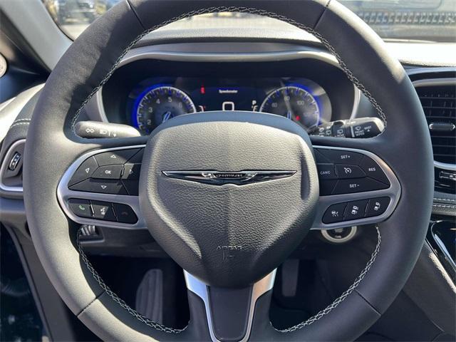 new 2025 Chrysler Pacifica car, priced at $45,630