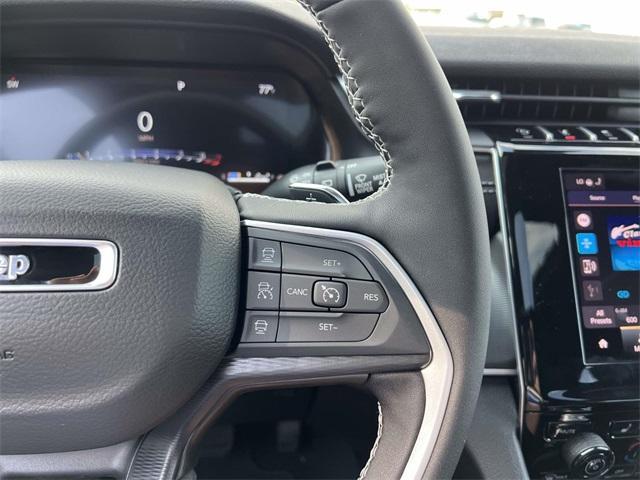 new 2025 Jeep Grand Cherokee car, priced at $41,995