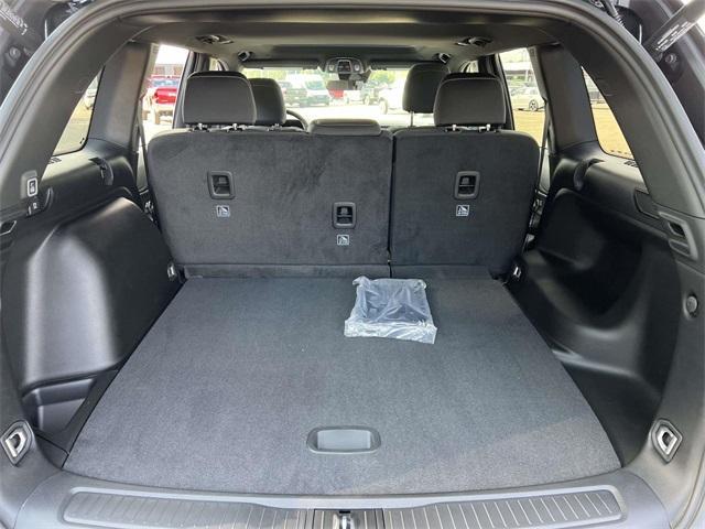 new 2025 Jeep Grand Cherokee car, priced at $41,995