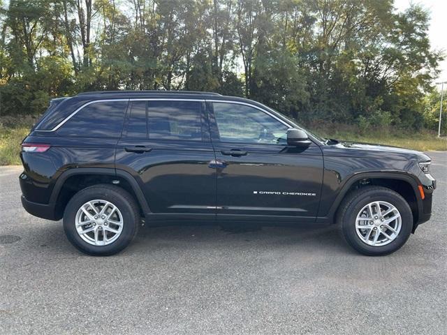 new 2025 Jeep Grand Cherokee car, priced at $41,995