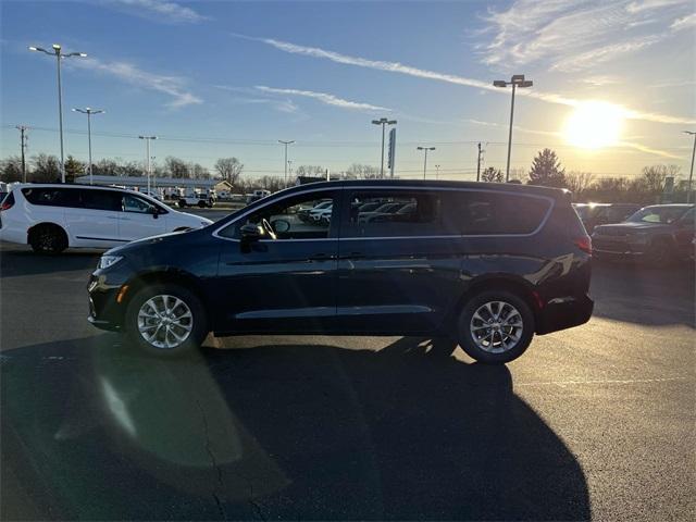 new 2025 Chrysler Pacifica car, priced at $45,915