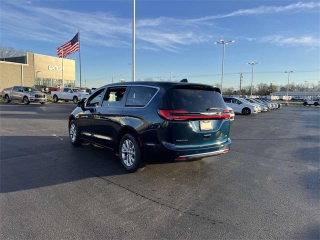 new 2025 Chrysler Pacifica car, priced at $45,915