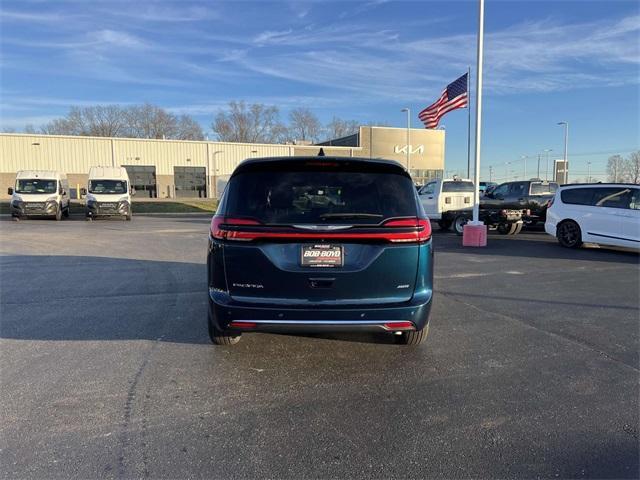 new 2025 Chrysler Pacifica car, priced at $45,915