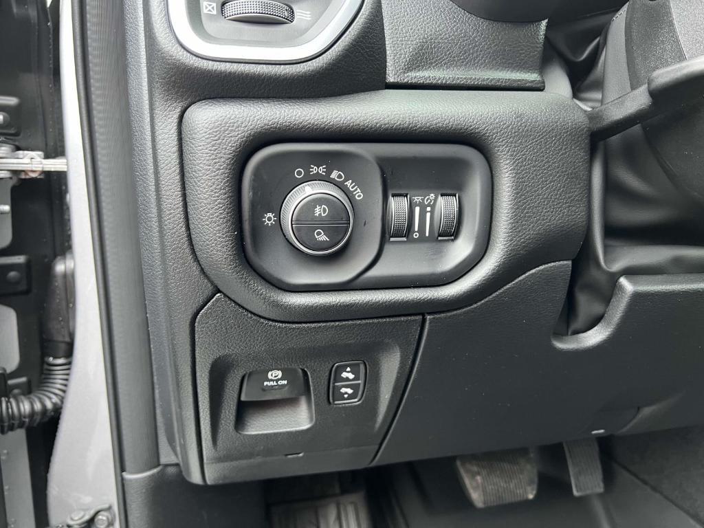 new 2025 Ram 1500 car, priced at $52,110