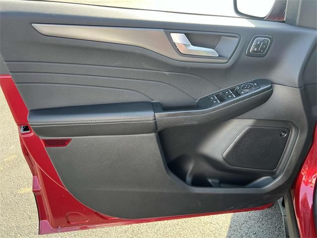 new 2025 Ford Escape car, priced at $30,990