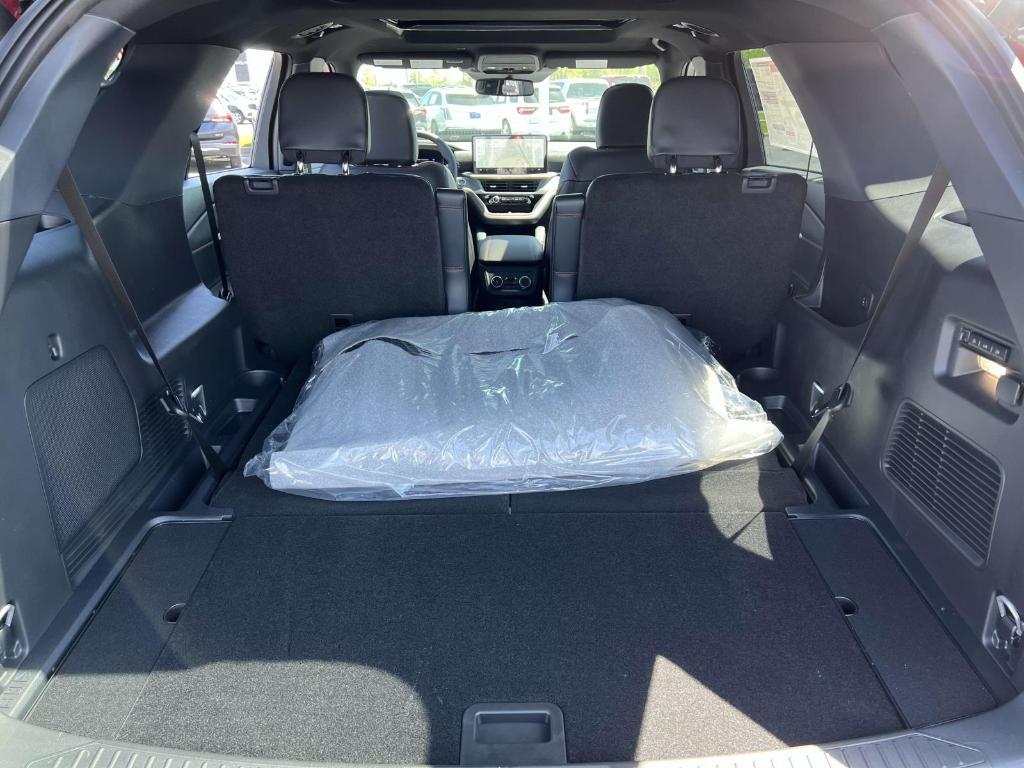 new 2025 Ford Explorer car, priced at $57,831